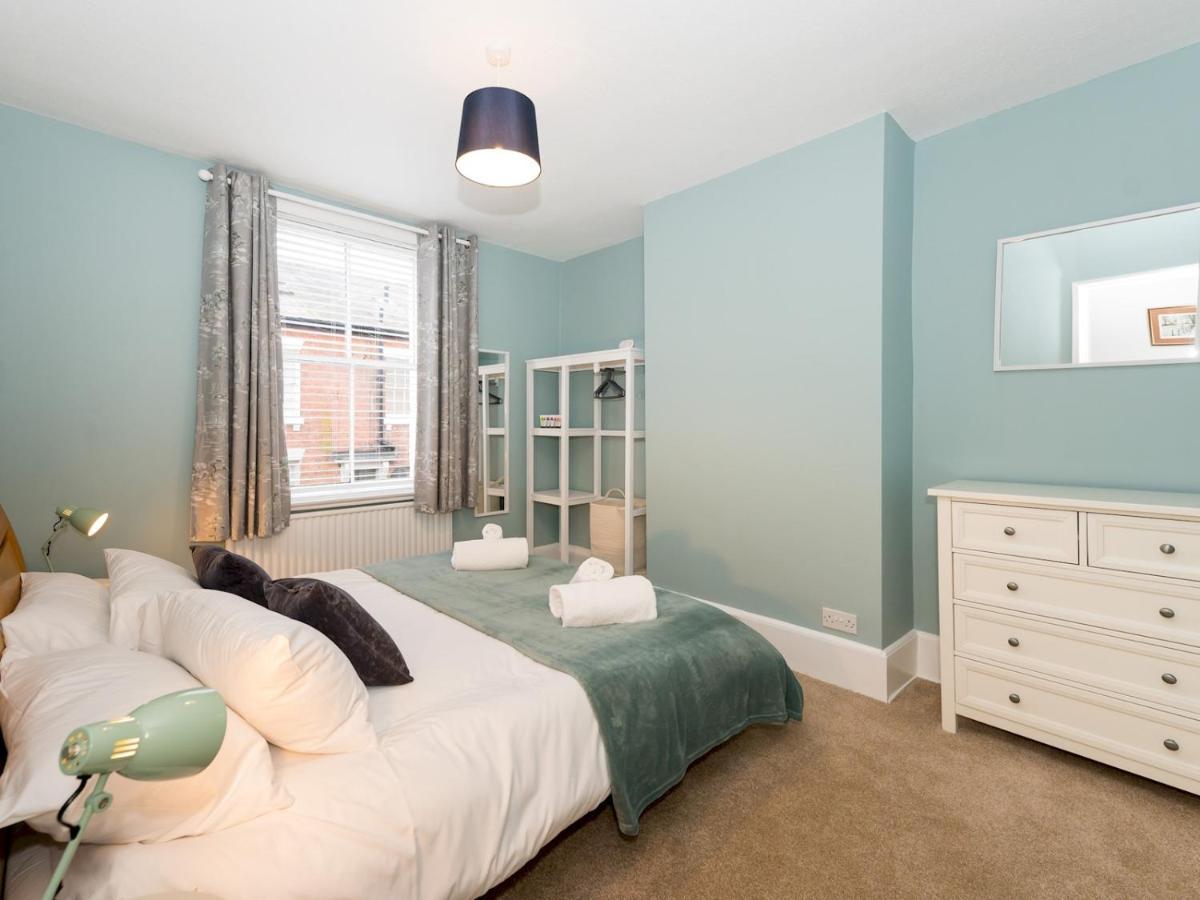 Pass The Keys 3 Storey Townhouse Shrewsbury Dış mekan fotoğraf