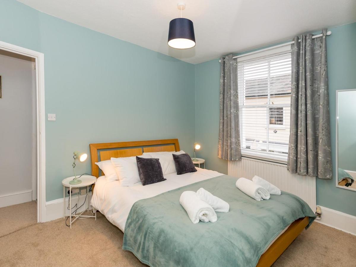 Pass The Keys 3 Storey Townhouse Shrewsbury Dış mekan fotoğraf