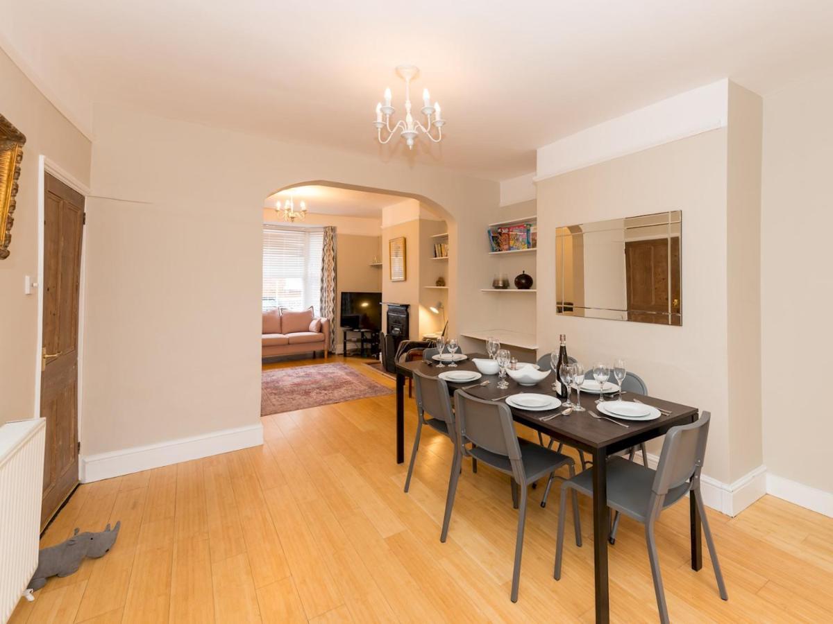 Pass The Keys 3 Storey Townhouse Shrewsbury Dış mekan fotoğraf