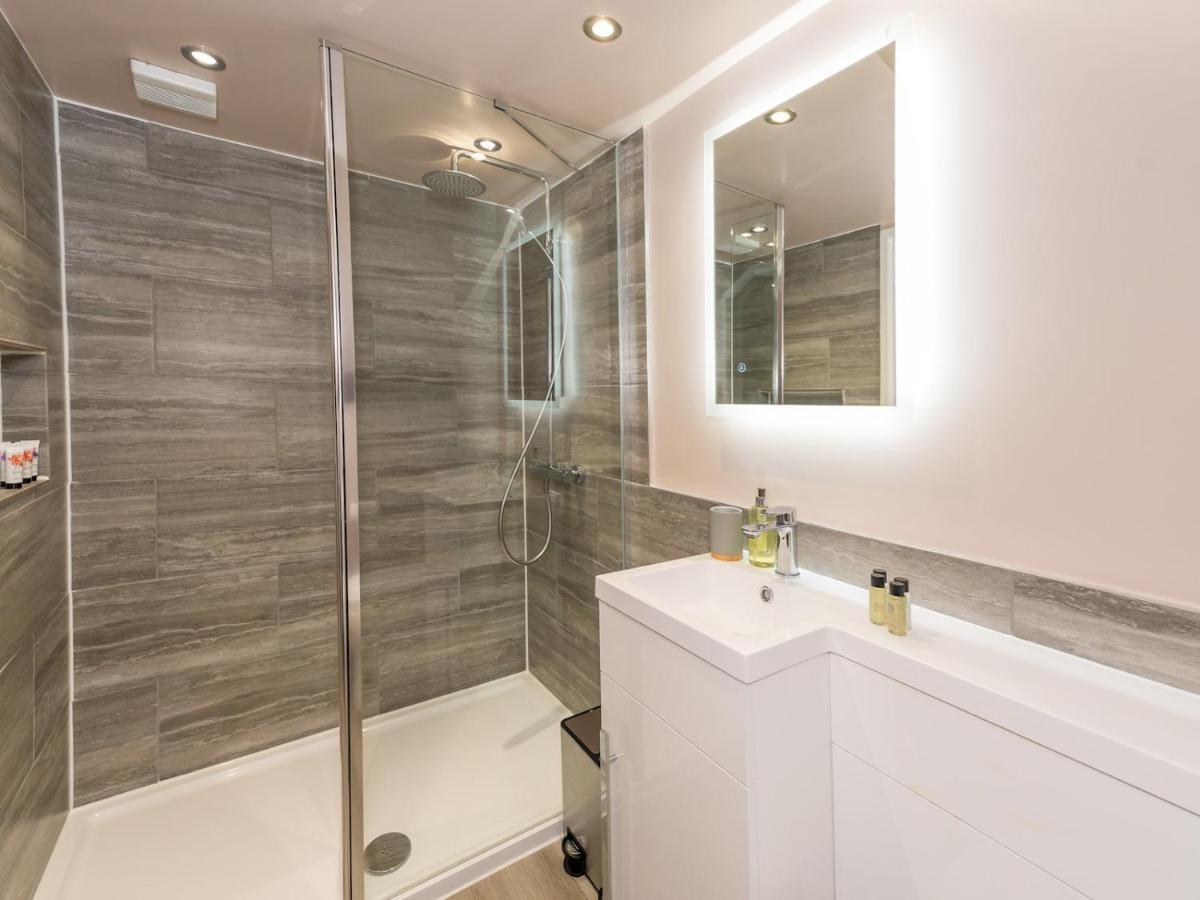 Pass The Keys 3 Storey Townhouse Shrewsbury Dış mekan fotoğraf