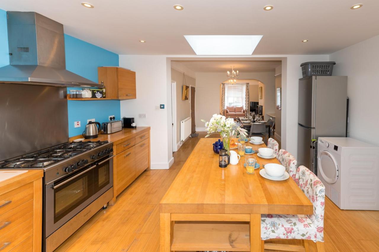 Pass The Keys 3 Storey Townhouse Shrewsbury Dış mekan fotoğraf
